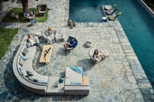 Combining traditional Dedon craftsmanship with fresh innovations in cushion technology, weave and material mix, The LOU lounge system takes outdoor lounging to a whole new level. Designed by TOAN NGUYEN, a master of modular systems, LOU was conceived from the ground up as a series of overlapping horizontal strata, with armrests defined by a subtle relief in the woven structure of the seat