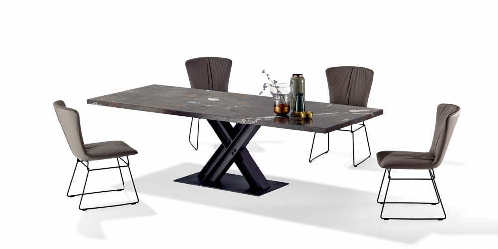 DINING TABLE VICTOR 1470 BY WOLFGANG C. R. MEZGER 2017