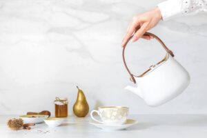 PORCELAIN TEA POT CABAS; TEACUP R√àVE