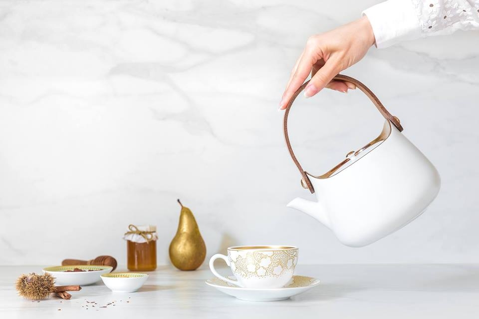 PORCELAIN TEA POT CABAS; TEACUP R√àVE