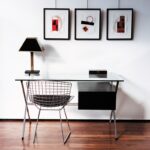 Chair BERTOIA with seat pad - designer HARRY BERTOIA 1952; MINI DESK - designer FRANCO ALBINI 1928