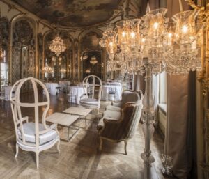 MILLE NUITS floor candelabrum.