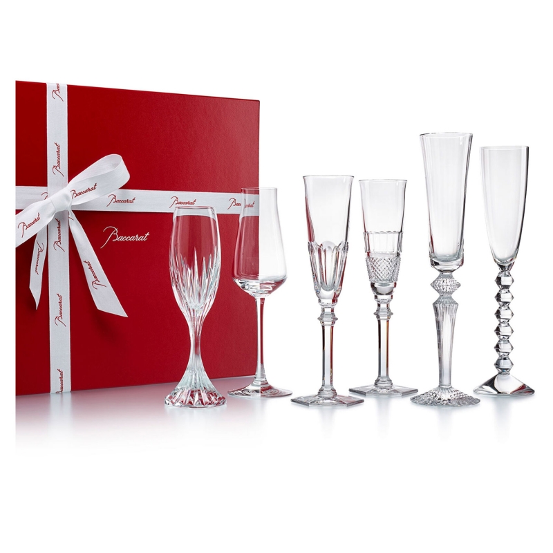 BUBBLE BOX. Champagne, Royal Mojito or Bellini, amaze your guests and give your parties a real buzz all night long. The ideal gift to add a little sparkle to life. This box contains 6 flutes: a MILLE NUITS, VEGA, HARCOURT EVE, DIAMANT, CH√ÇTEAU Baccarat and a MASSENA.