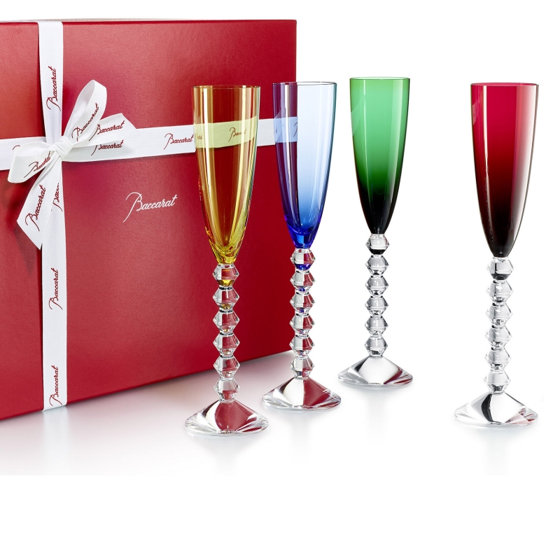 VEGA FLUTISSIMO SET The most cheerful of gift set. With Vega Flutissimo, celebrate each moment in an explosion of colours and joy! Champagne or cocktails, anything goes!