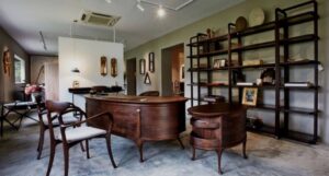 YOUNG HOLDEN BY ROBERTO LAZZERONI