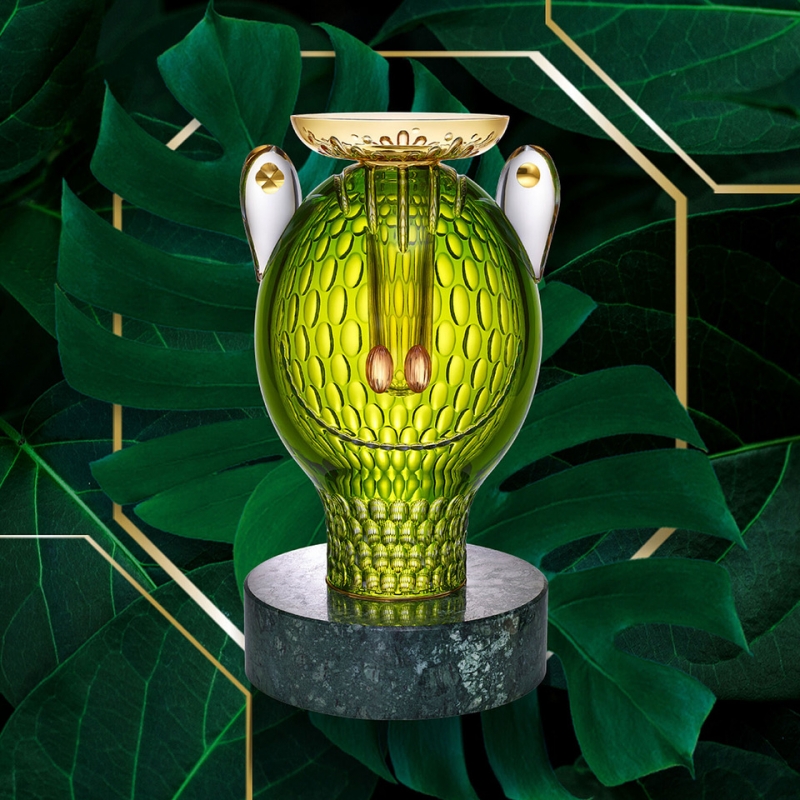 Imagined by JAIME HAYON , the FAUNACRYSTOPOLIS COLLECTION  forms a happy tribe of six crystal animals in a limited edition, including a joyful FROG WITH GOLDEN EYES!