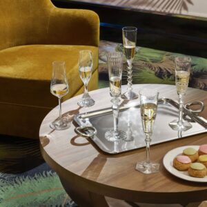 BUBBLE BOX. Champagne, Royal Mojito or Bellini, amaze your guests and give your parties a real buzz all night long. The ideal gift to add a little sparkle to life. This box contains 6 flutes: MILLE NUITS, V√âGAV, HARCOURT EVE 28, DIAMA, CH√ÇTEAU BACCART and a MASSENA.