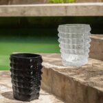 CROCO vase -The meticulous detail of the scales and the crystal relief are a real technical achievement, giving it a striking realism. Bold and intriguing, the crystal skin irresistibly invites to be touched. Impressive and sculptural, the Crocodile motif captures all the graphic power of this fearsome animal.