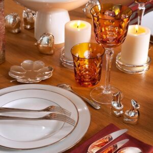 KAWALI glasses, TR√âFLE silver-plated Lucky 4-leaf clover bowl, VERTIGO candle coaster, L'AME DE CHRISTOFLE dinnerware, ALBI tableware.