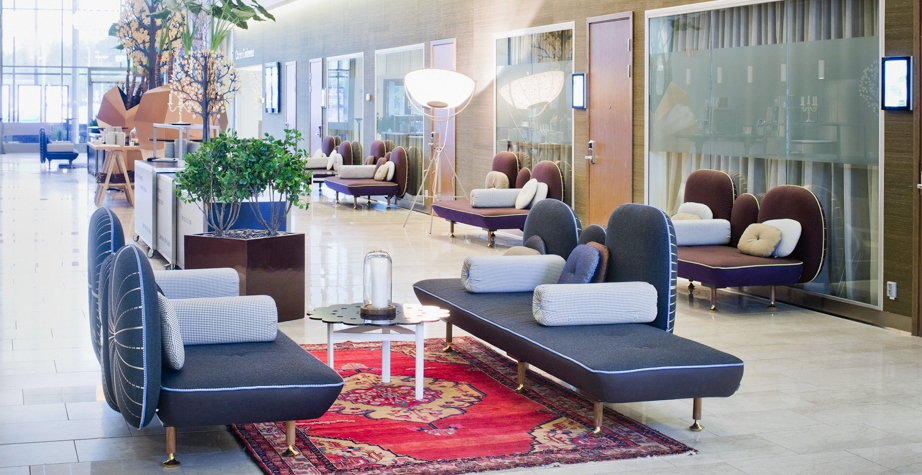 MY BEAUTIFUL BACKSIDE SOFA BY NIPA DOSHI & JONATHAN LEVIEN, FERGANA SIDE TABLE BY PATRICIA URQUIOLA - CLARION ARLANDA HOTEL STOCKHOLM, SWEDEN, 2012  INTERIORS: ANDERS BJ√ñRK√âN ARCHITECTURE: ANDERS BJ√ñRK√âN PHOTO CREDIT: ALEXANDER LAGERGREN