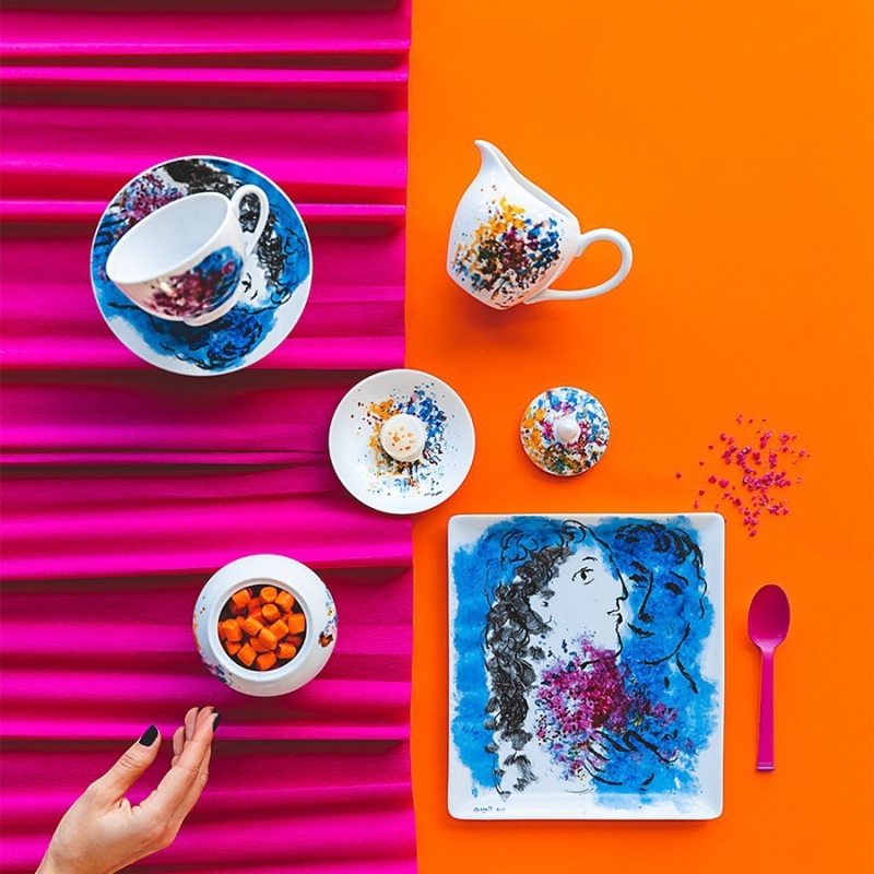 LES BOUQUETS DE FLEURS by  MARC CHAGALL.