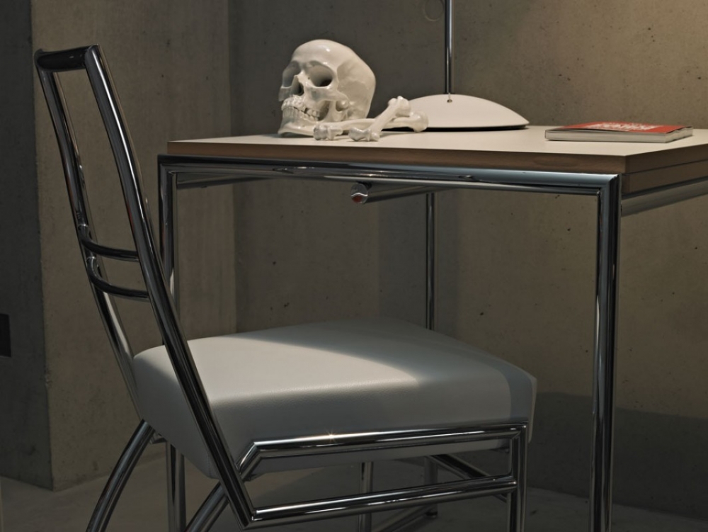 AIXIA CHAIR BY EILEEN GRAY 1928