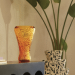 TIGRE vase, amber crystal.