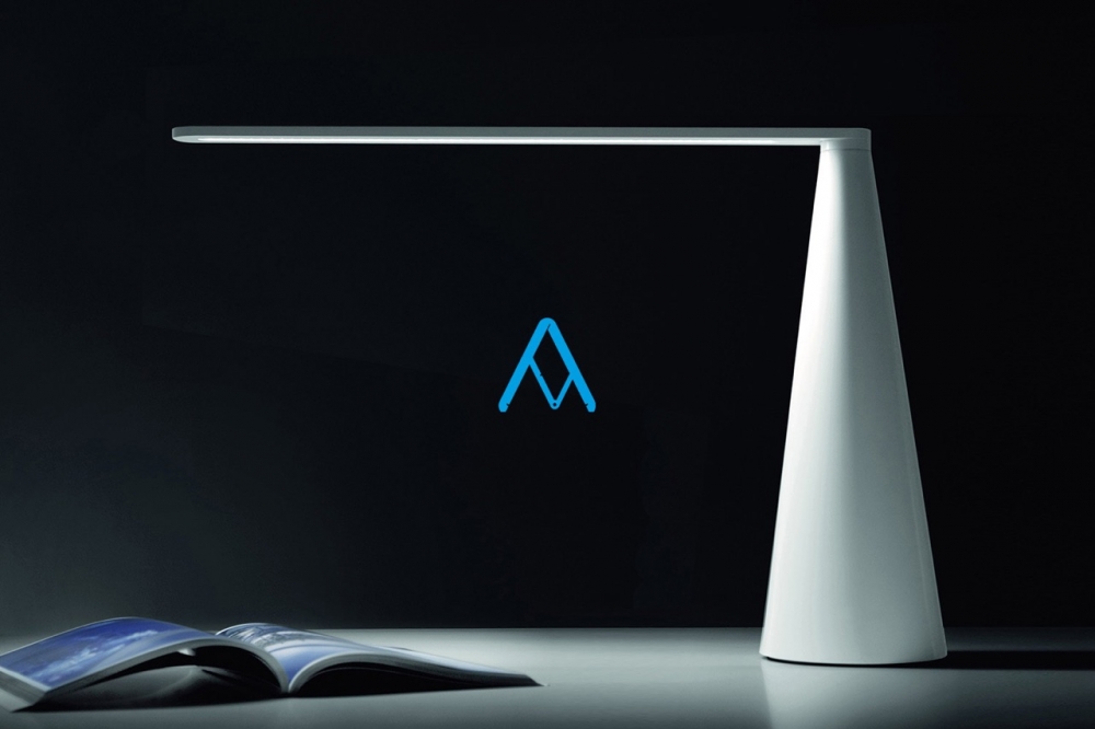 Table lamp ELICA  - designer BRIAN SIRONI. Awarded with the Compasso d'Oro ADI award for the lamp ELICA in 2011