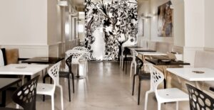 SUPERNATURAL CHAIR BY ROSS LOVEGROVE - BAR GRIFO ARSIGNANO, ITALY, 2010  INTERIORS: SEBASTIANO ZILIO E ANDREA TALLERICO PHOTO CREDIT: GIUSEPPE DILANI