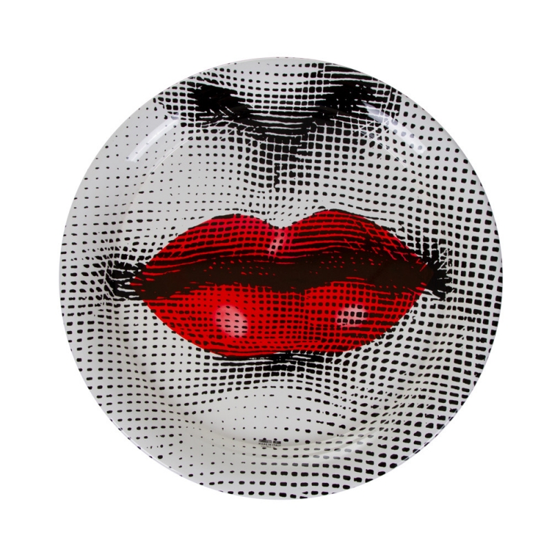 TRAY BOCCA.  A FORNASETTI TRAY FEELS NEVER OUT OF PLACE, WHEREVER YOU MAY PUT IT. BY SELECTING FORNASSETIS MOST CAPTIVATING ILLUSTRATIONS AND DESIGNS WE TRANSFORMED THESE TRAYS INTO UNCONVENTIONAL WORKS OF ART. DETAILS- COLOUR: WHITE, DIAMETERS: 40CM AND 60CM