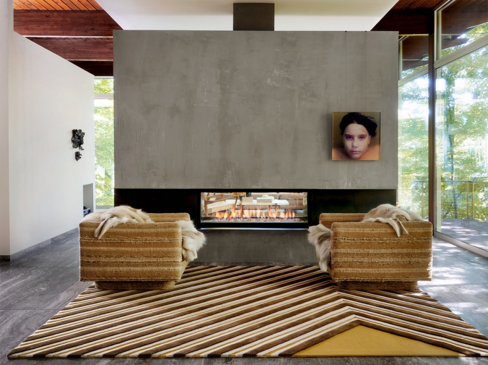 LONGWORTH I RUG OF 100 % WOOL BY EDWARD FIELDS