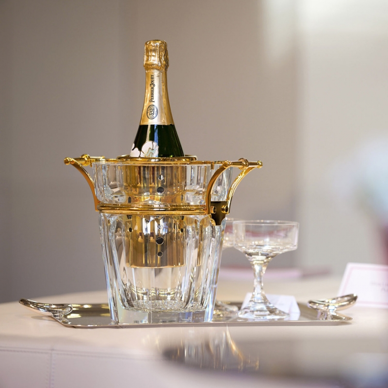 Crystal champagne glasses and champagne cooler HARCOURT. NARCISSE champagne coupe.