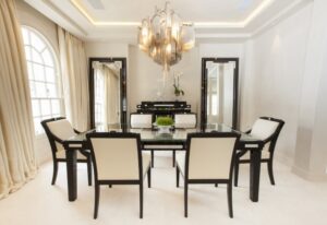 DINING ROOM OF PRIVATE RESIDENCE IN LONDON BY GREEN & MINGARELLI.