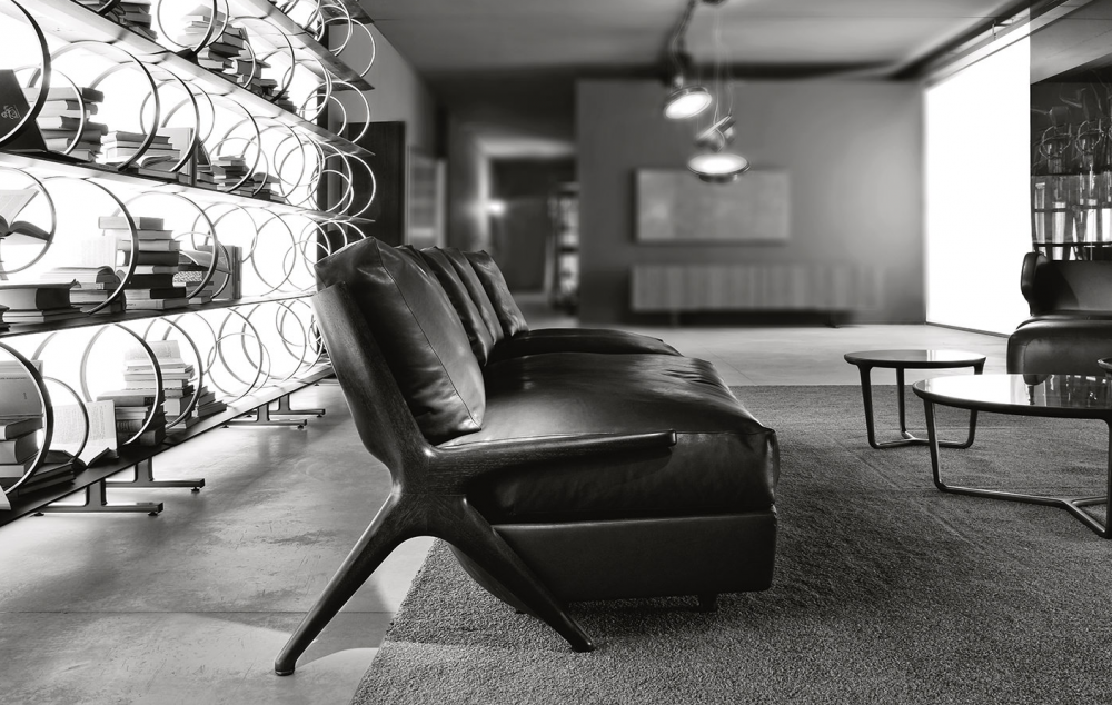 DC 225/DC 290 BY VINCENZO DE COTIIS