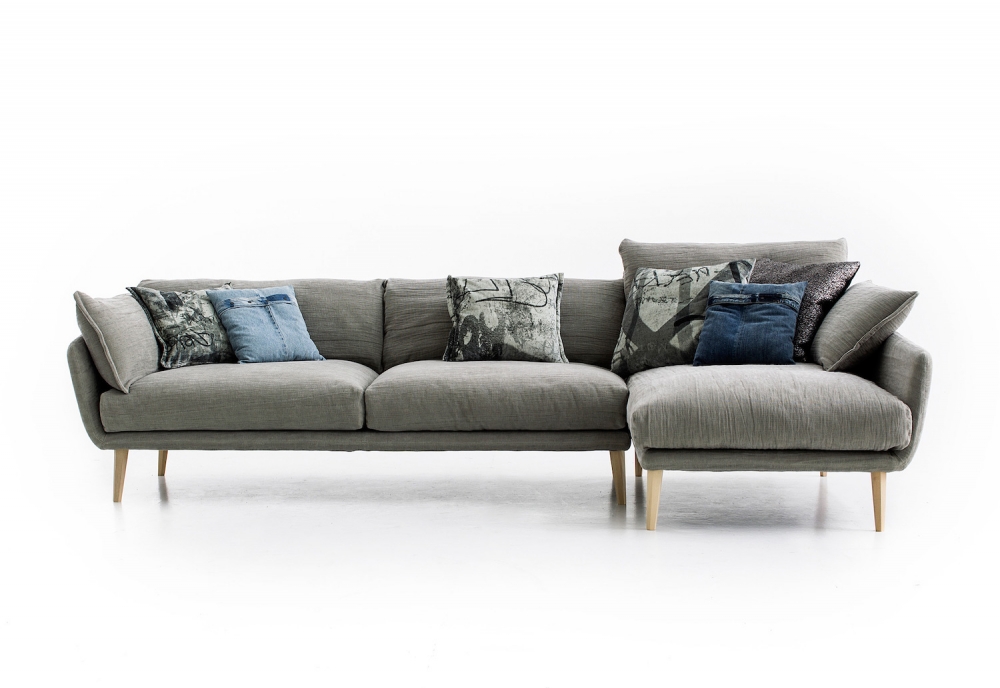 SISTER RAY BY DIESEL CREATIVE TEAM, 2014