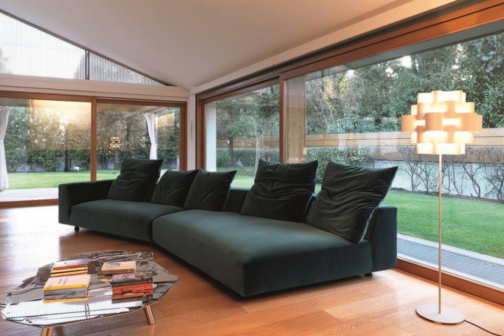 ABSOLU sofa by FRANCESCO BINFAR√â. The Smart Cushion of ABSOLU sofa adapts to any aesthetic need and use, with absolute simplicity.