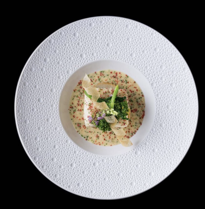 Porcelain tableware ECUME.