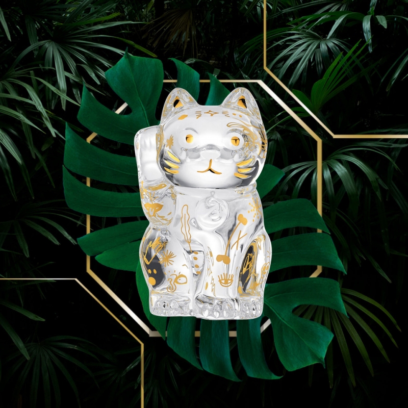 FAUNACRYSTOPOLIS CAT MANEKI NEKO. A traditional Japanese talisman.