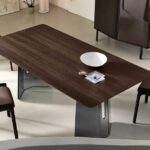 PLIƒí TABLE IN CURVED GLASS BY STUDIO KLASS