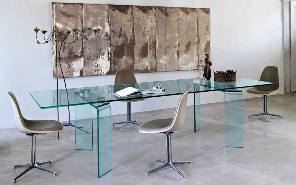 RAY TABLE IN CURVED GLASS BY BARTOLI DESIGN