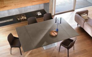 RIME EXSTESIBLE TABLE WITH FUSED GLASS BASE BY BARTOLI DESIGN