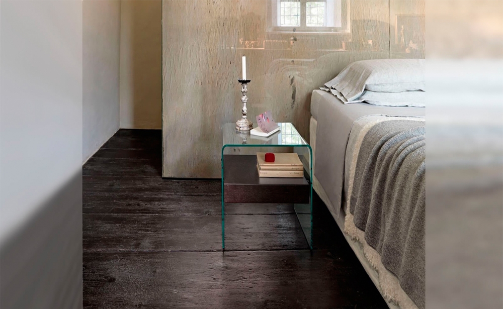 RIALTO NIGHT SIDE TABLE IN CURVED GLASS BY CRS FIAM