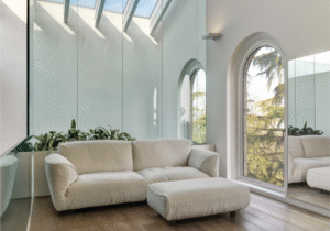 GRANDE SOFFICE designed by FRANCESCO BINFAR√â.The smart cushion is a brand - new concept of relax, it represents years of reflections, studies and technological research. The secret is inside, hidden to view but of immediate use. Joints in special materials allow you to shape it as you prefer: it can be pulled up or down, it can take the position that is most suitable to the purpose at that time, simply and effortlessly, thanks to a slight hand pressure. Whether as a backrest or as an armrest, through these hidden mechanisms that are true masterpieces of engineering, the smart cushion offers outstanding comfort and suits your idea of comfort. Tested simulating a continuous use of years , it is perfectly wear-proof: functionality and technology are combined to achieve the best comfort.