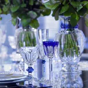 The HARCOURT 1841 collection, the oldest in the Baccarat archive, is reputed for its iconic design. Created in 1841, HARCOURT 1841 stemware has been chosen by historical icons from Pope John-Paul II to the Queen of Thailand and the King of Morocco.