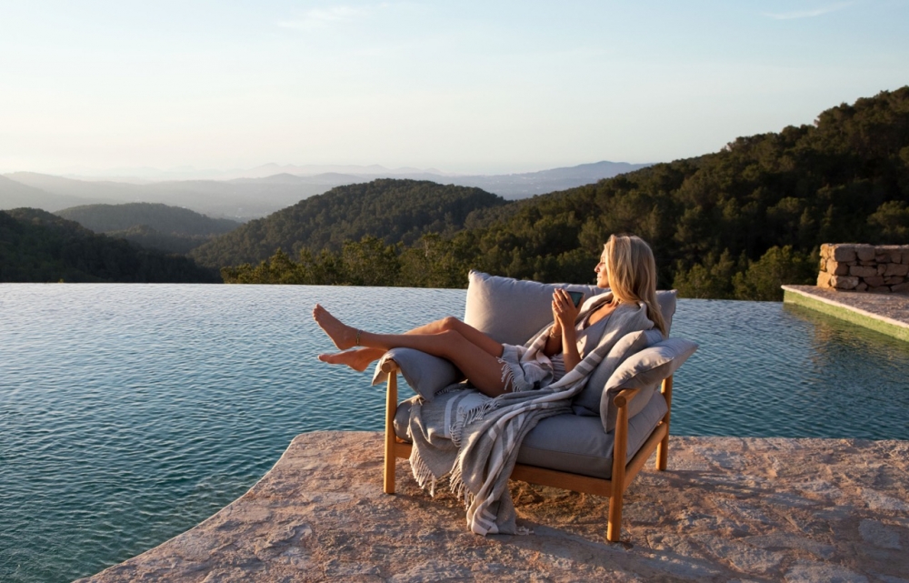 Collection TIBBO - designers EDWARD BARBER & JAY OSBERGY