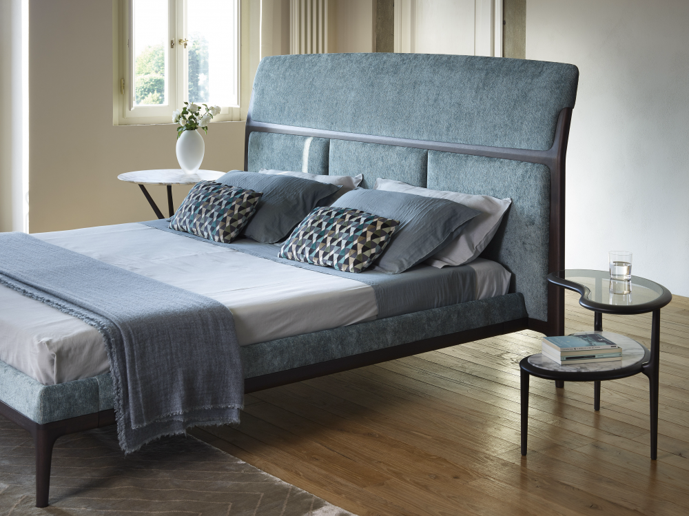 TOMORROW MORNING bed by ROBERTO LAZZERONI.