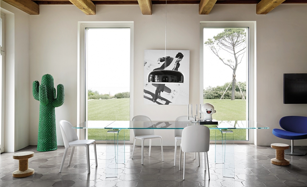 KAYO EXTENSIBLE TABLE IN CURVED GLASS BY SATYENDRA PAKHALƒí