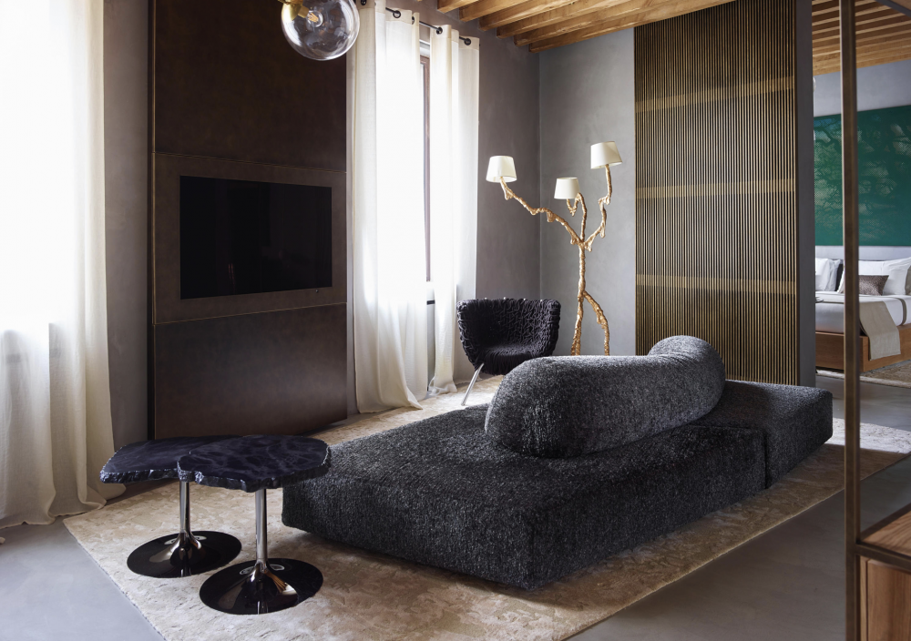 ON THE ROCKS designed by FRANSESCO BINFARIN√â.