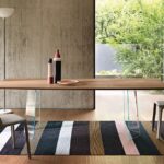 PLIƒí TABLE IN CURVED GLASS BY STUDIO KLASS