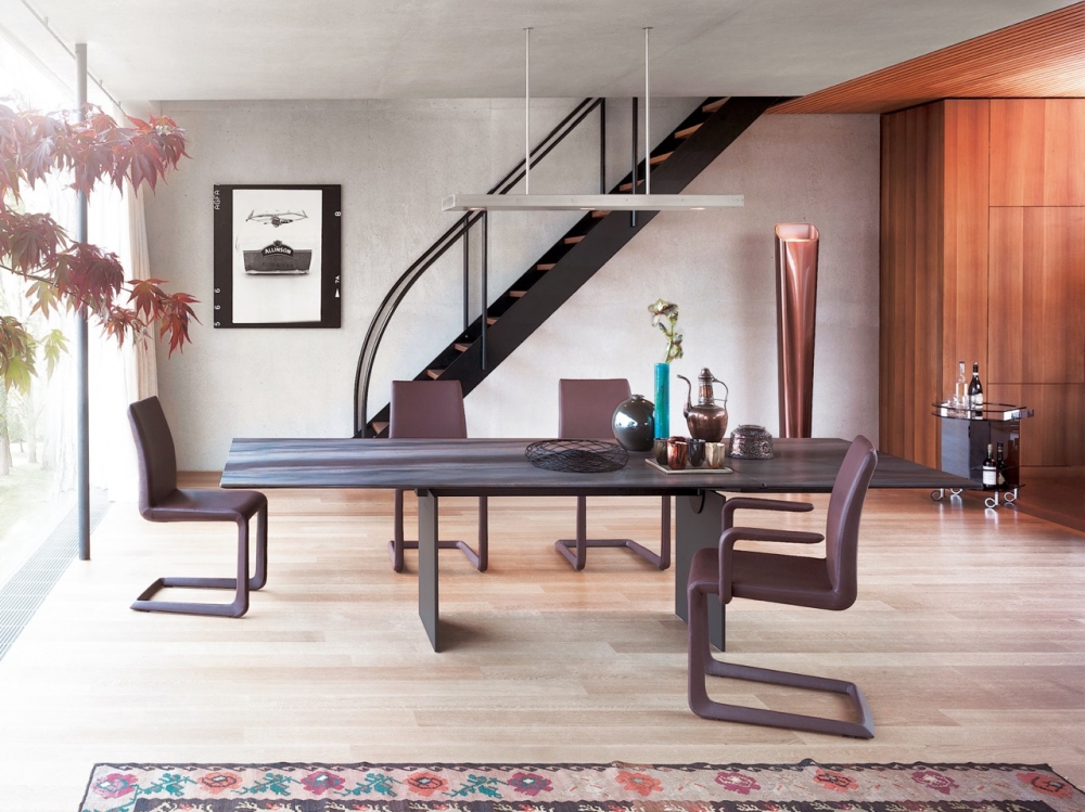 AN EXTENDABLE DINING TABLE ATLAS - DESIGNER GEORG APPELTSHAUSER