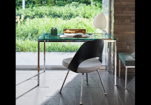 SAARINEN EXECUTIVE ARMLESS CHAIR WITH PLASTIC BACK BY EERO SAARINEN 1950