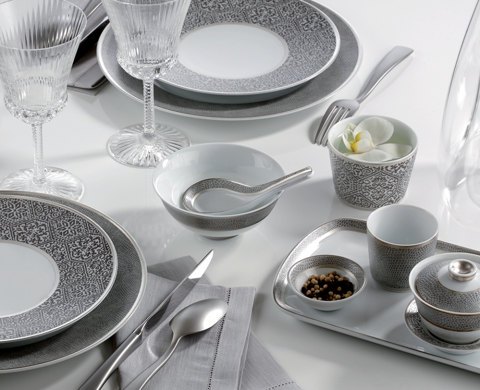PORCELAIN TABLEWARE SAUVAGE