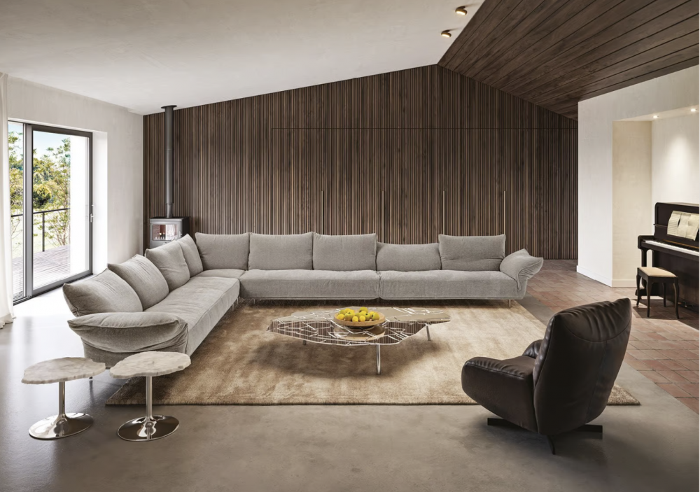 STANDALTO sofa by  FRANCESCO BINFAR√â, designed in 2022.