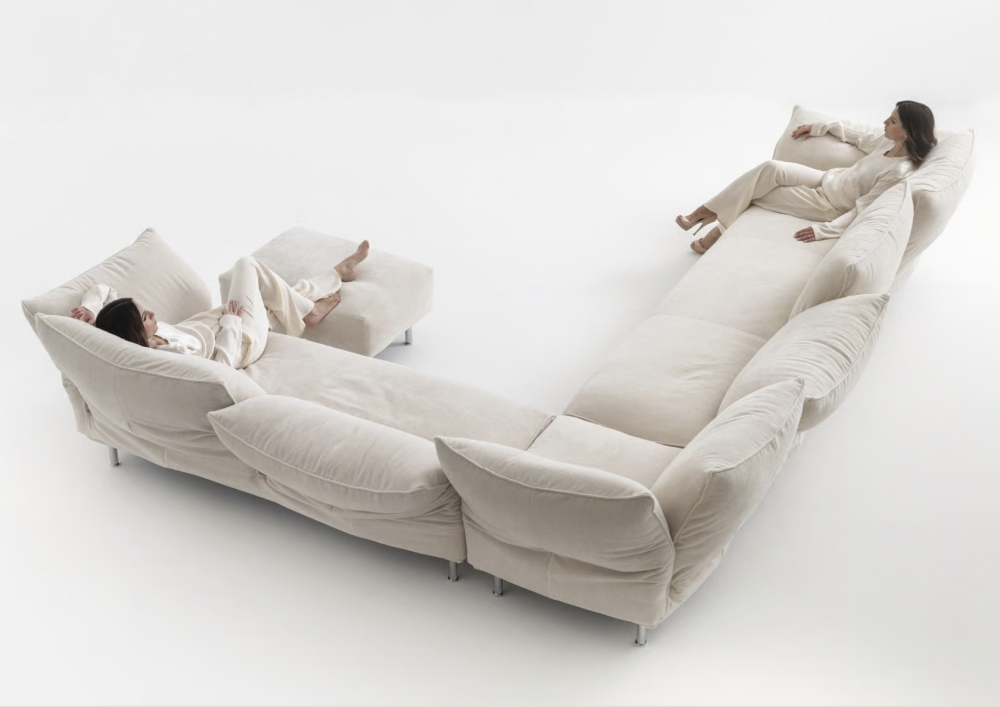 STANDALTO sofa by  FRANCESCO BINFAR√â, designed in 2022.