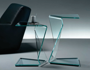 SIGMY COFFEE TABLE IN CURVED GLASS BY AQUILI ALBERG