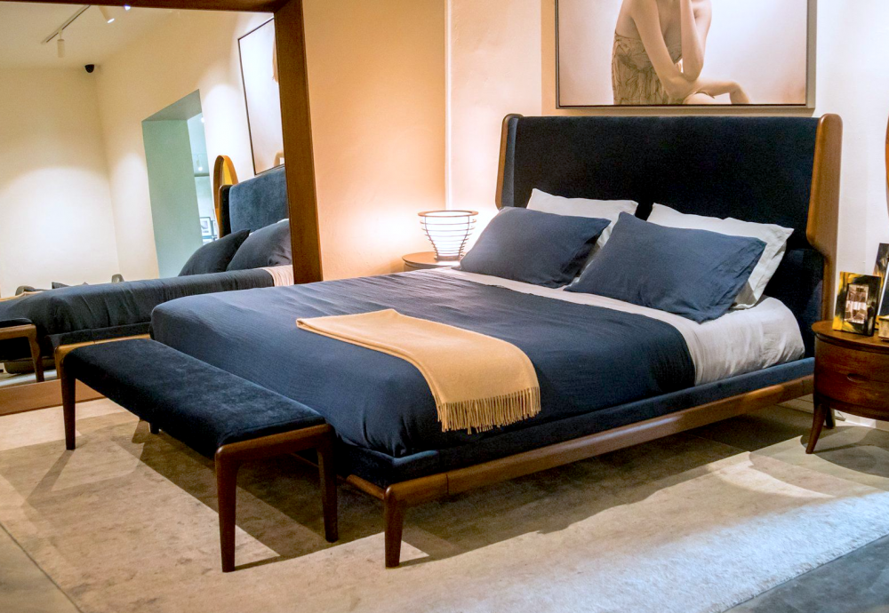 SLEEPING MUSE by ROBERTO LAZZERONI