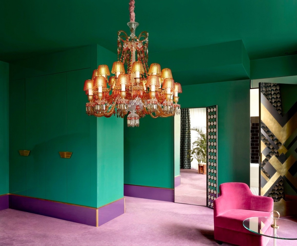 ZENITH FAUNACRYSTOPOLIS pink & champagne. For the first time, champagne color flourishes on the twisted chandelier arms and the lampshades are made in pink and champagne crystal. As the legendary Baccarat red, champagne and pink colors are obtained thanks to the union of gold and crystal. Honeycomb-cut candy light lampshades inspired by the prestigious Juvisy service, bring modernity. With its luxury melange of pink, champagne and mist colors, ZENITH FAUNACRYSTOPOLIS adds a joyful touch to any interior. Limited edition of 50 pieces. Chains and canopies nickeled or gilded finish are sold separately. Chandelier sold with 12 lampshades in pink crystal and 12 lampshades in champagne crystal.