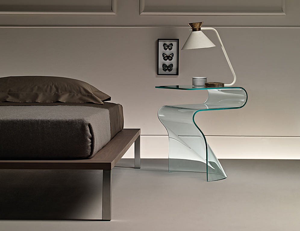 TOKI BEDSIDE TABLE IN CURVED GLASS BY SETSU E SHINOBU ITO