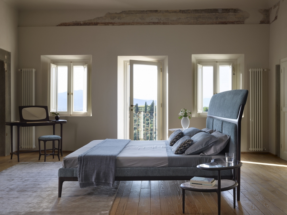 TOMORROW MORNING bed by ROBERTO LAZZERONI.