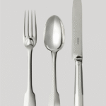 LOUVOIS cutlery collection. While the Marquise de S√©vign√© marveled at the sumptuous silver furnishings adorning the King‚Äôs State Apartment and the Hall of Mirrors in the Palace of Versailles, Louis XIV had no recourse but to melt down the palace‚Äôs silverware to finance his costly wars. The royal silversmiths, thus constrained, developed elegantly classic creations, such as this cutlery. Its reissue in sterling silver, with a simple d√©cor, stands out for the purity of its design. Its curved silhouette reflects the light of a sparkling century.